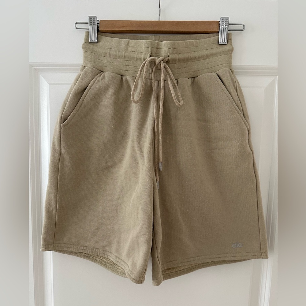 ALO HIGH-WAIST EASY SWEAT SHORT